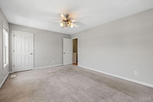 1036 Middle View Dr, Townhouse with 3 bedrooms, 3 bathrooms and null parking in Forest VA | Image 21