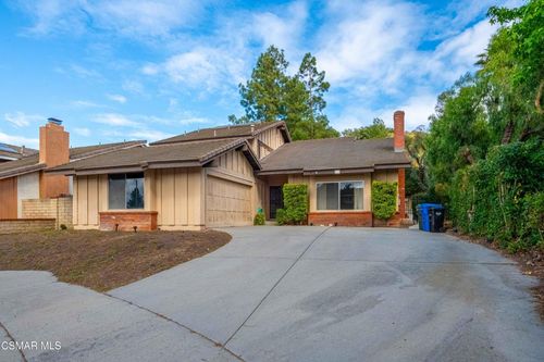 272 Cloudcrest Ct, Newbury Park, CA, 91320-5013 | Card Image