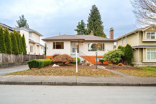 6779 Elwell St, Burnaby, BC, V5E1K2 | Card Image