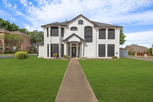 101 Boulder Creek Dr, Desoto, TX, 75115-5323 | Card Image