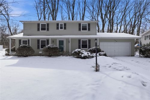 126 Brentwood Ln, Fairport, NY, 14450-2227 | Card Image