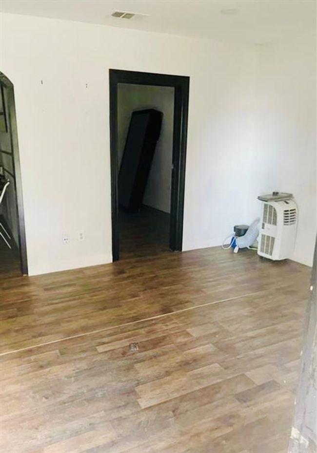 6115 Jade Ave, House other with 5 bedrooms, 2 bathrooms and 4 parking in Port Arthur TX | Image 9