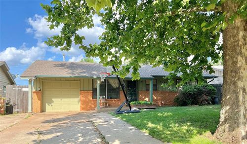 6338 Norman Ave, Warr Acres, OK, 73122-7228 | Card Image