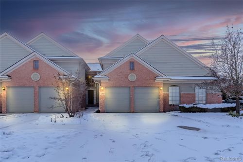 1030 Lorenzo Ct, Troy, MI, 48085-4982 | Card Image