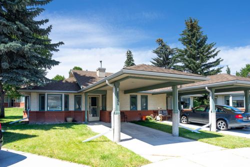 2742 Dovely Pk Se, Calgary, AB, T2B3G8 | Card Image