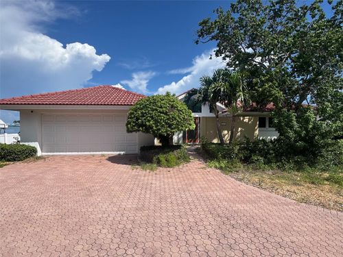 5810 Bahama Way S, ST PETE BEACH, FL, 33706-2226 | Card Image