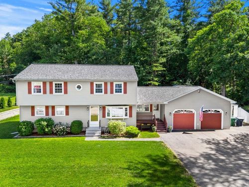 19 Yarmouth Dr, Nashua, NH, 03062-3635 | Card Image