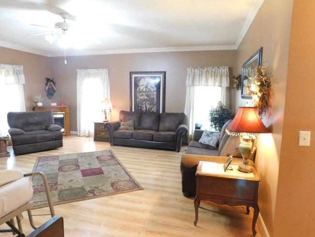 1129 Adam Dr, House other with 3 bedrooms, 3 bathrooms and 6 parking in Cottontown TN | Image 38