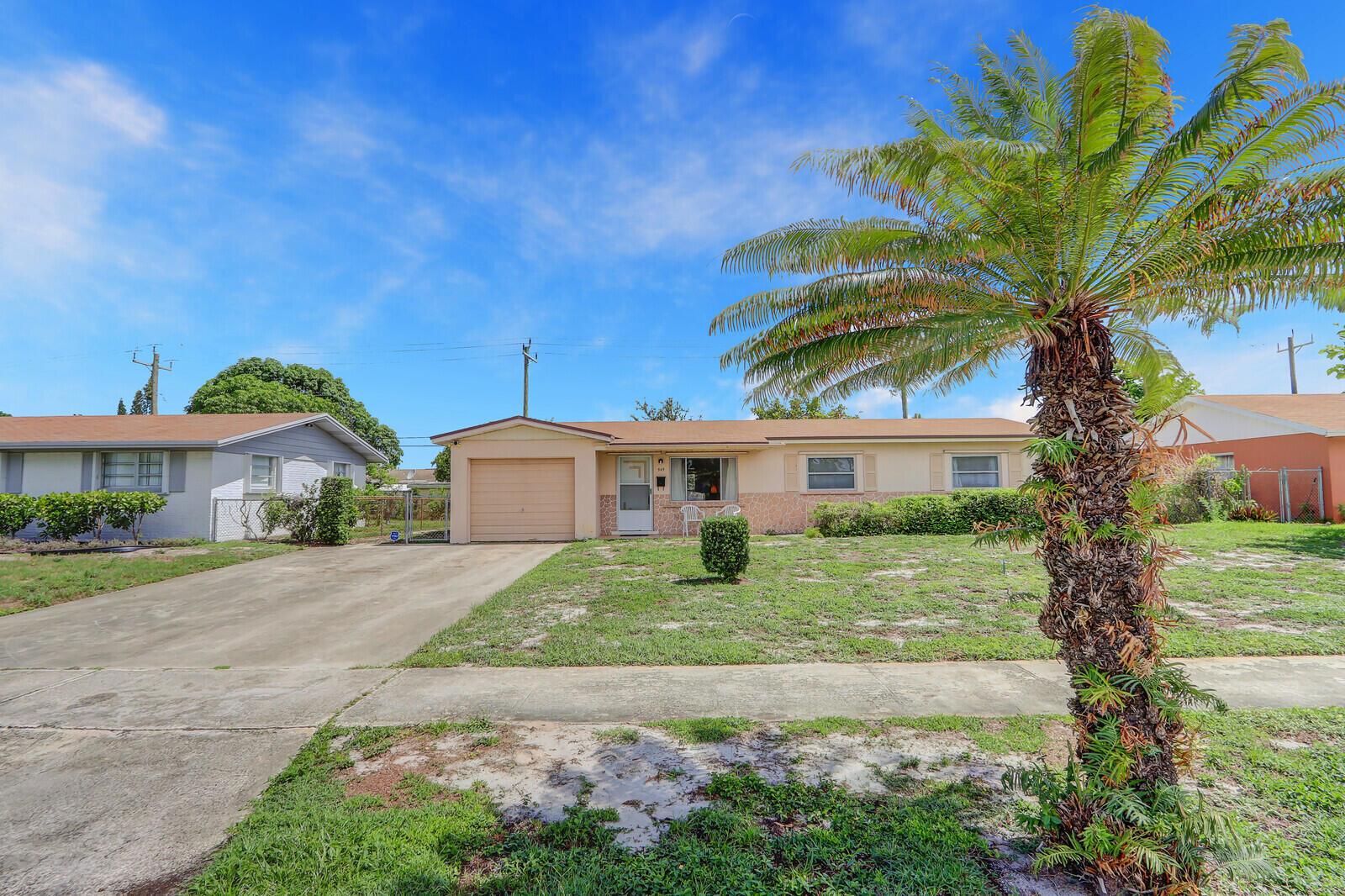 Palmetto Dr, Lake Park, FL 33403