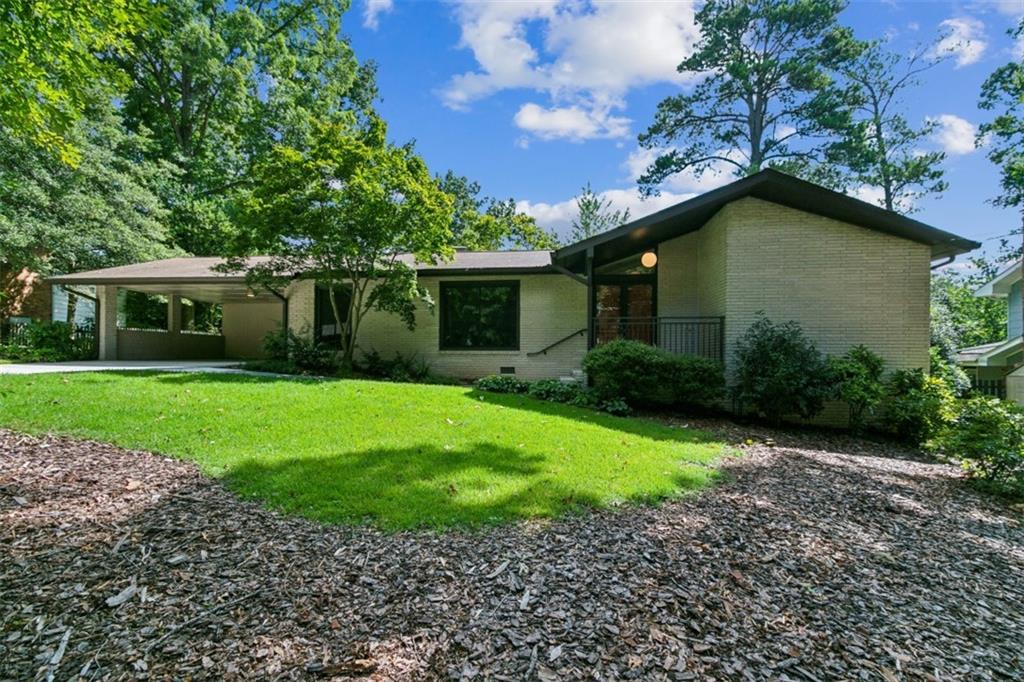 Country Squire Ln, Decatur, GA 30033
