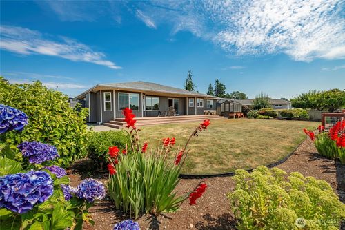5479 Salish Rd, Blaine, WA, 98230-9352 | Card Image
