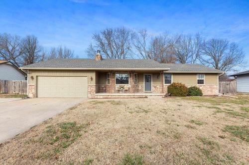 412 Southwind Dr, Valley Center, KS, 67147-2666 | Card Image