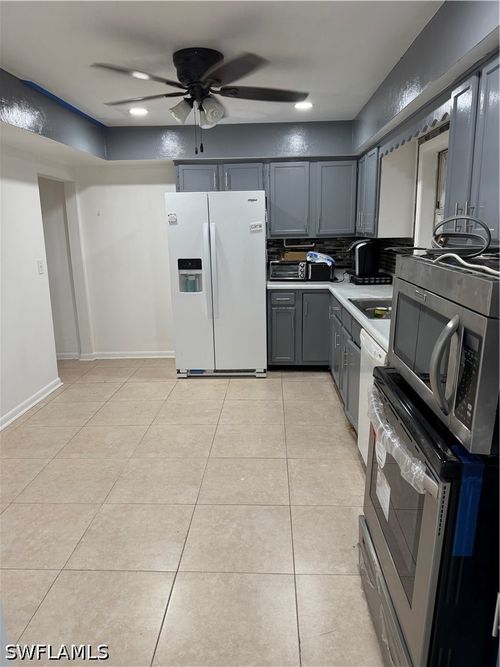 2496 42nd St Sw, NAPLES, FL, 34116-7022 | Card Image