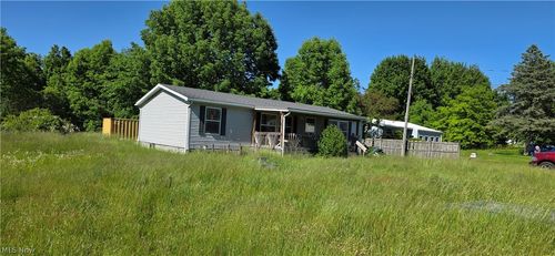 2445 Mahan Denman Road, Cortland, OH, 44410 | Card Image