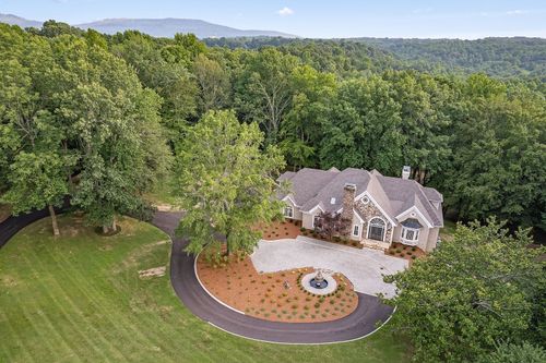 250 W Laurel Ave, Mc Minnville, TN, 37110-3657 | Card Image