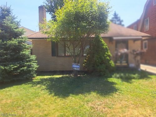 26250 Forestview Ave, Euclid, OH, 44132-1471 | Card Image