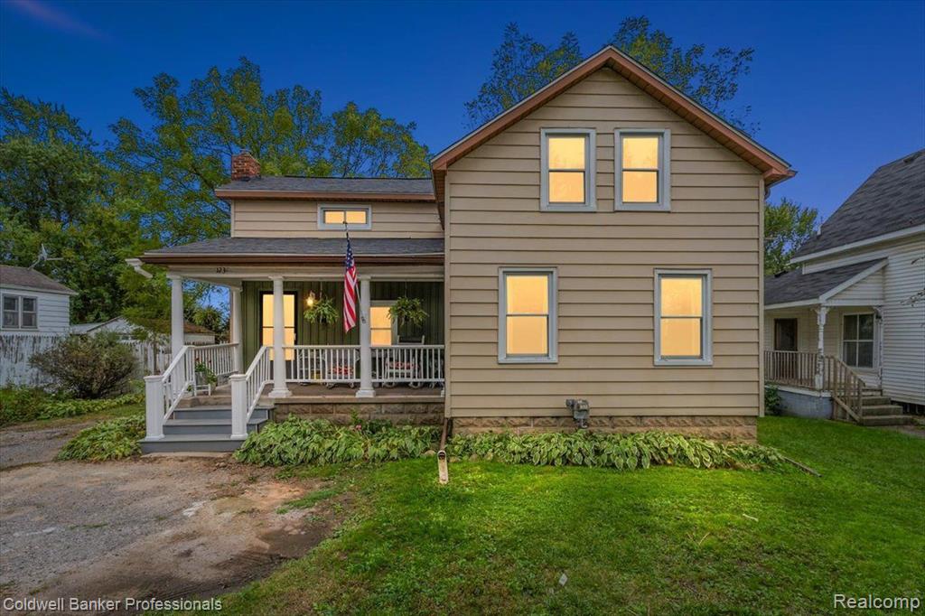 Genesee St, Lapeer, MI 48446