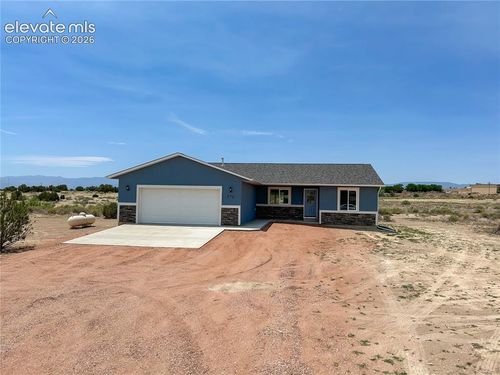 776 S Broadway, Penrose, CO, 81240-9003 | Card Image