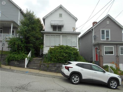 612 Harrison Ave, Penn, PA, 15675-9722 | Card Image