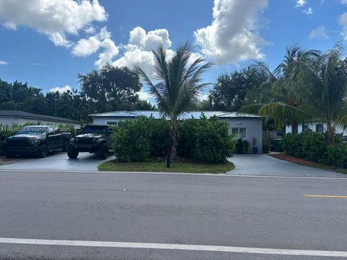 1430 Ne 149th St, North Miami, FL, 33161-2637 | Card Image