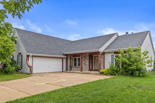 8354 S Shepard Avenue, Oak Creek, WI, 53154 | Card Image