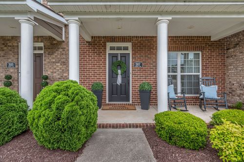 307 Oldbury Ln, Spring Hill, TN, 37174-3212 | Card Image