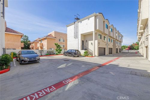 14662 W Sara Ln, Panorama City, CA, 91402-1860 | Card Image