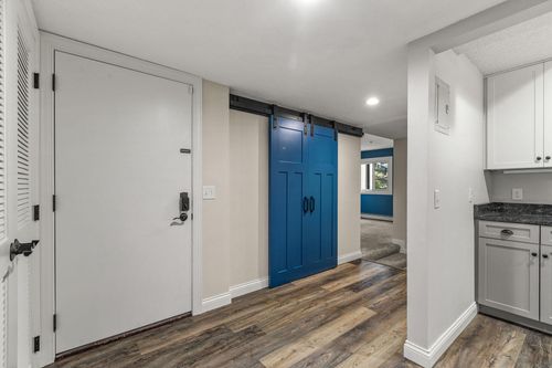 apt-204-13701 Nicollet Ave, Burnsville, MN, 55337-4062 | Card Image
