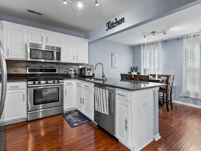 1597 Plum Tree Ln, House other with 3 bedrooms, 3 bathrooms and 2 parking in Aurora IL | Image 8