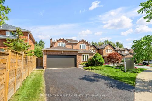 99 Belmont Cres, Maple, ON, L6A1L7 | Card Image