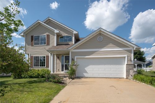 6514 Fox Run Dr Sw, Cedar Rapids, IA, 52404-7705 | Card Image