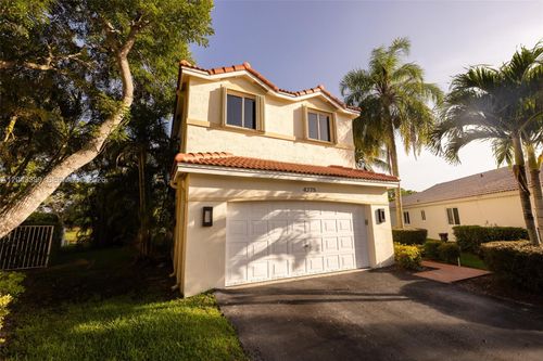 4275 Ironwood Ct, Weston, FL, 33331-3827 | Card Image
