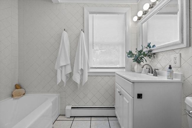 213 Thurston St, House other with 3 bedrooms, 1 bathrooms and 6 parking in Wrentham MA | Image 17
