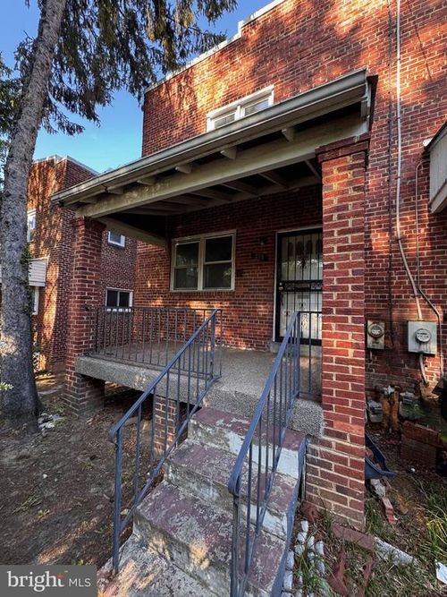 211 49th St Ne, WASHINGTON, DC, 20019-4602 | Card Image