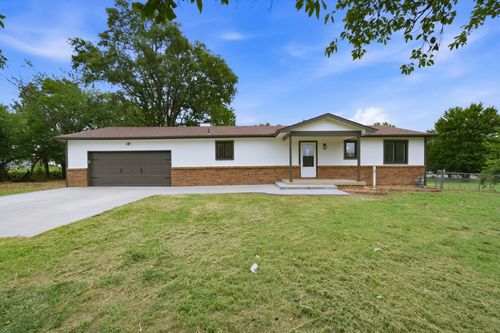 10800 E Kinkaid Ave, Wichita, KS, 67207-5916 | Card Image