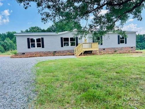 6015 Bridges St, Catawba, NC, 28609-9508 | Card Image