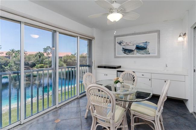 APT-16 - 6660 Beach Resort Dr, Condo with 2 bedrooms, 2 bathrooms and 1 parking in NAPLES FL | Image 7