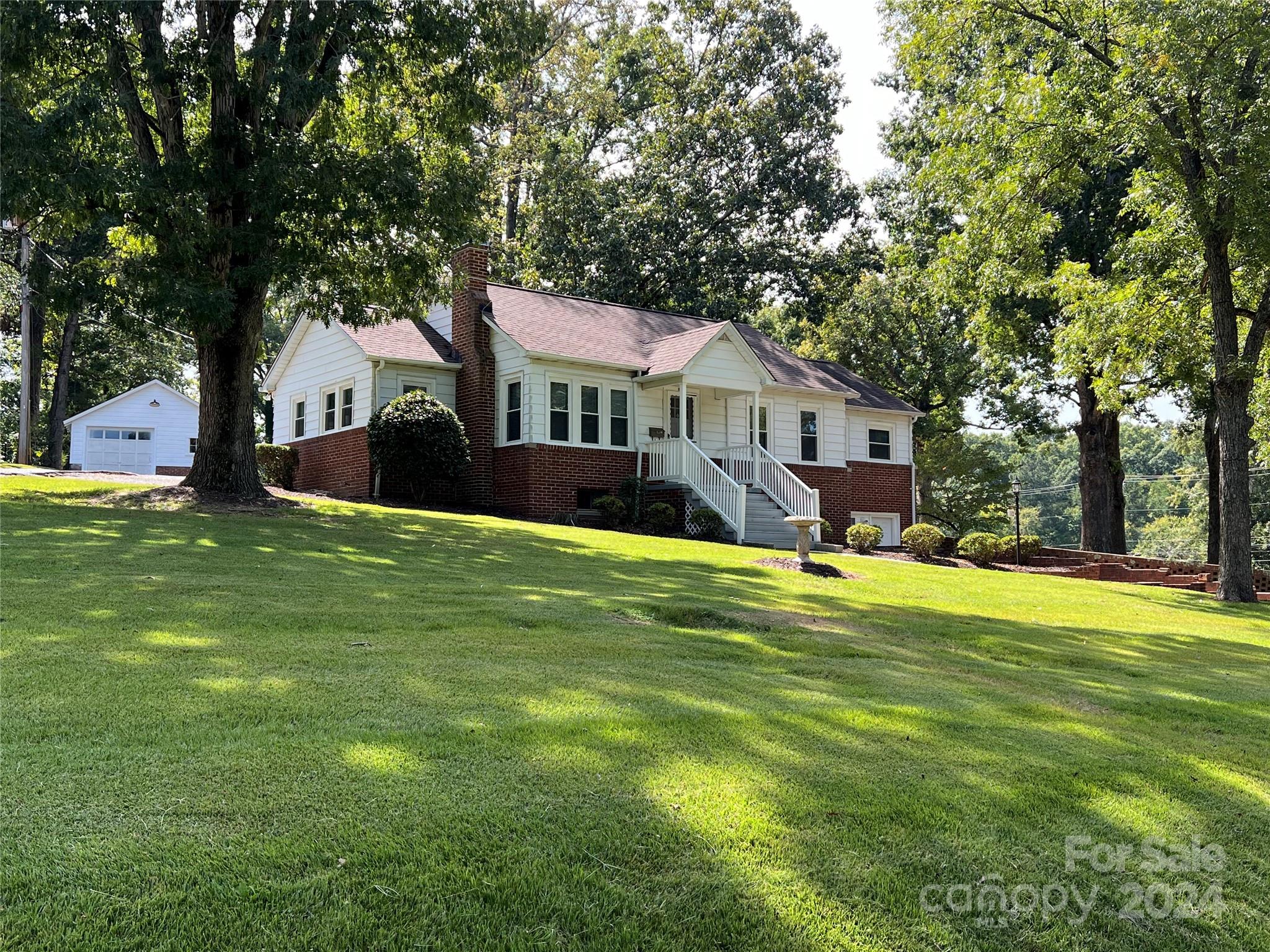 Linwood Dr, Albemarle, NC 28001
