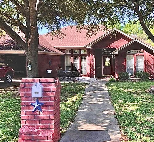 10127 Cougar Ridge Pkwy, Waco, TX, 76708-5637 | Card Image
