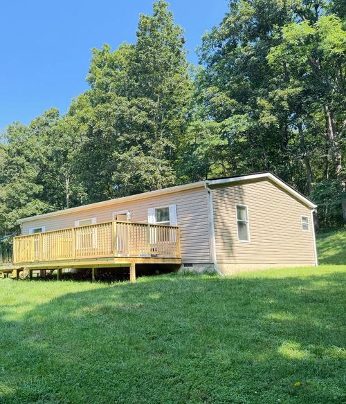17557 Mckee Hill Rd, Frazeysburg, OH, 43822-9542 | Card Image