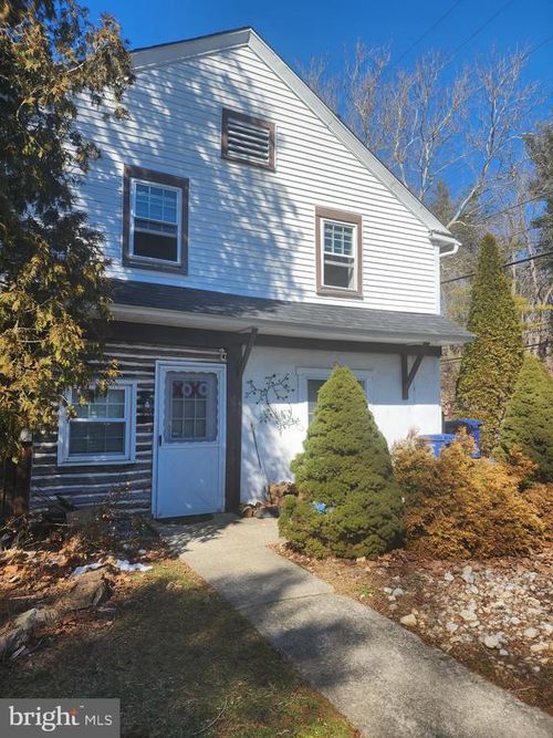 870 Horseshoe Pike, DOWNINGTOWN, PA, 19335-1376 | Card Image