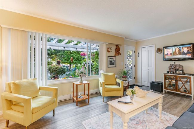 1226 Centre Rd, House other with 4 bedrooms, 2 bathrooms and 5 parking in Qualicum Beach BC | Image 38