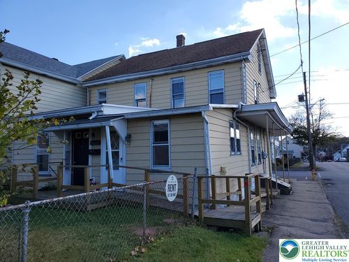apt-b-2 E White St, Summit Hill, PA, 18250-1226 | Card Image