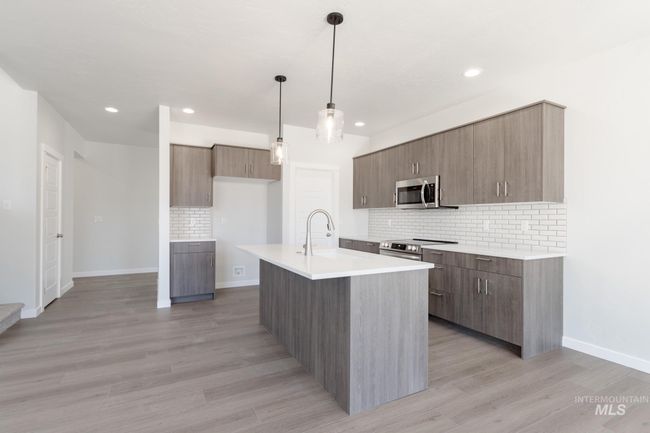 741 N Aleppo Way, House other with 3 bedrooms, 3 bathrooms and 2 parking in Meridian ID | Image 6