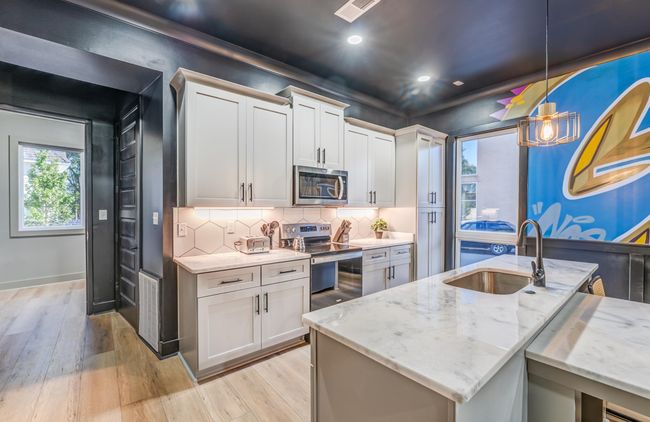 2283 Young Ave, House other with 6 bedrooms, 4 bathrooms and null parking in Memphis TN | Image 8