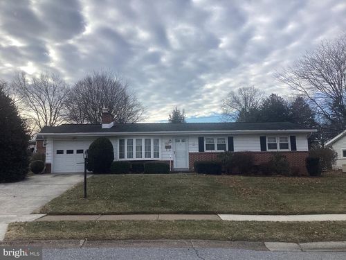 4605 Surrey Rd, HARRISBURG, PA, 17109-1617 | Card Image