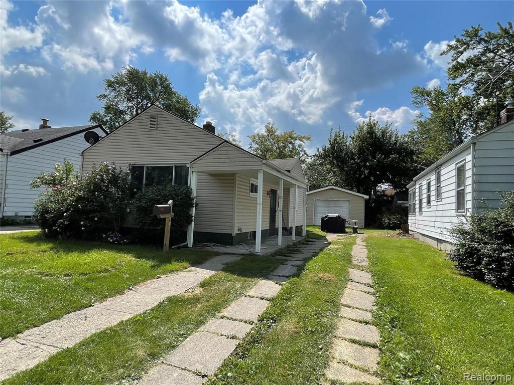 Madison Ave, Pontiac, MI 48340