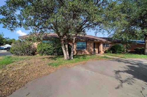 406 N St Charles St, Stanton, TX, 79782 | Card Image