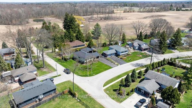 2344 Bentim Rd, House other with 3 bedrooms, 2 bathrooms and 4 parking in Mount Brydges ON | Image 49