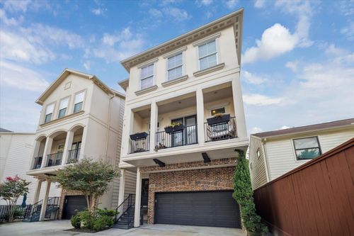 2104 Couch St, Houston, TX, 77008-1626 | Card Image